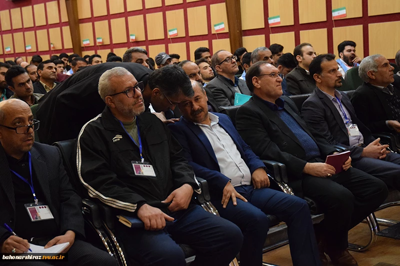 افتتاحیه نخستین نشست کانون‌های فرهنگی هلال احمر  دانشگاه فنی و حرفه‌ای کشور در شیراز  8