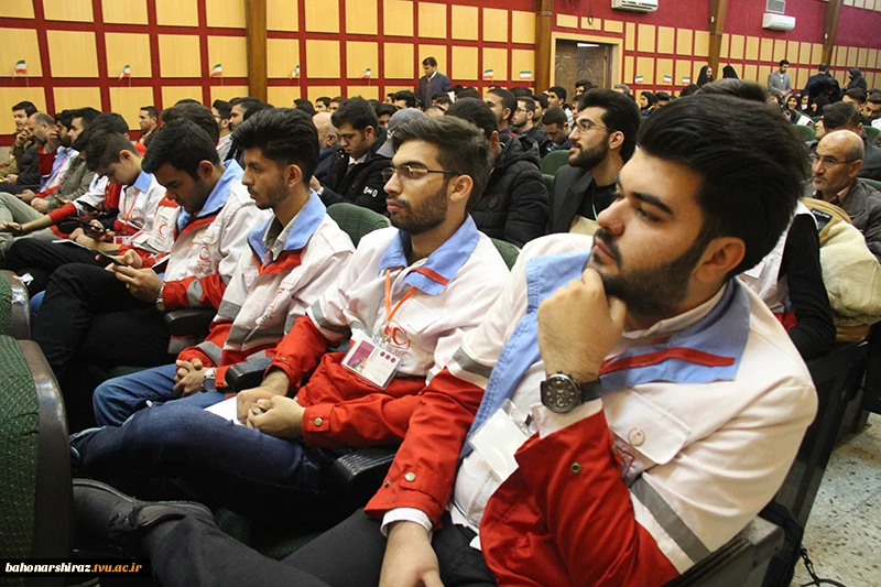 افتتاحیه نخستین نشست کانون‌های فرهنگی هلال احمر  دانشگاه فنی و حرفه‌ای کشور در شیراز  15