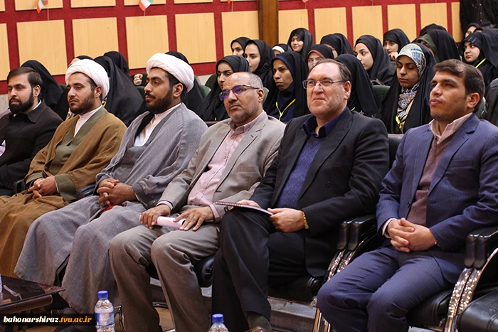 گزارش تصویری افتتاحیه نخستین نشست کانون‌های فرهنگی قرآن و عترت دانشگاه فنی و حرفه‌ای کشور در شیراز
 6