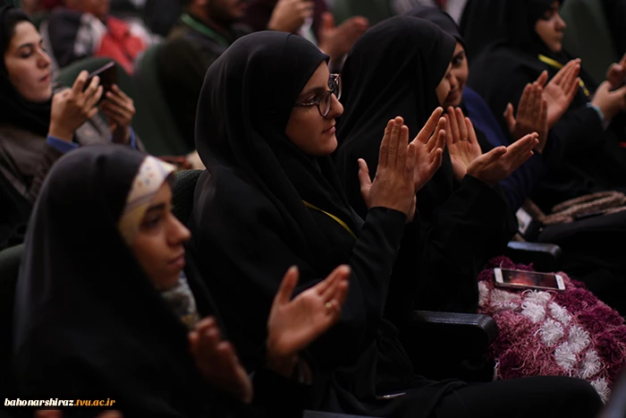 گزارش تصویری افتتاحیه نخستین نشست کانون‌های فرهنگی قرآن و عترت دانشگاه فنی و حرفه‌ای کشور در شیراز
 15