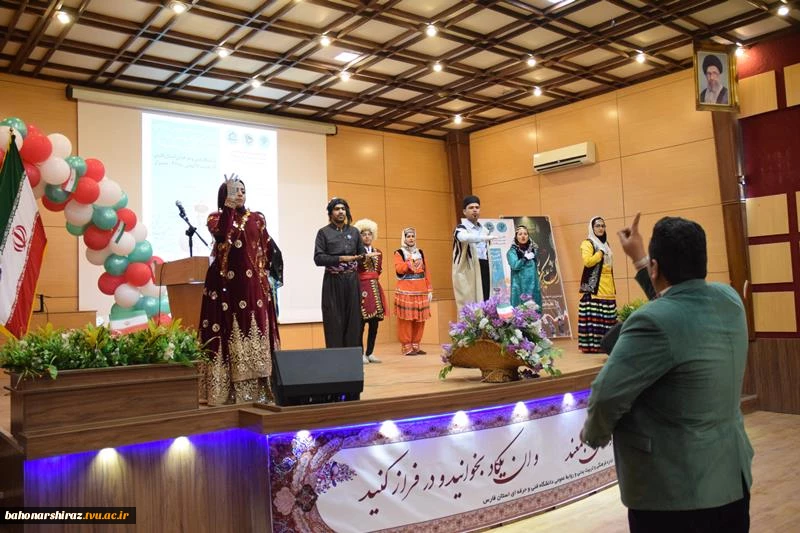 گزارش تصویری افتتاحیه نخستین نشست کانون‌های فرهنگی قرآن و عترت دانشگاه فنی و حرفه‌ای کشور در شیراز
 4