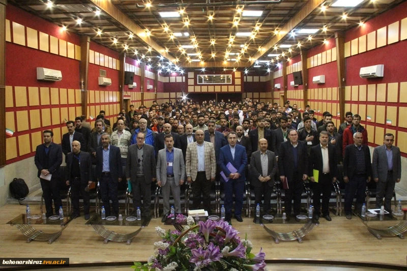 گزارش تصویری افتتاحیه نخستین نشست کانون‌های فرهنگی قرآن و عترت دانشگاه فنی و حرفه‌ای کشور در شیراز
 14