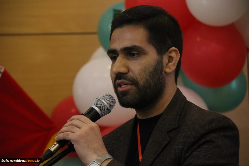 گزارش تصویری افتتاحیه نخستین نشست کانون‌های فرهنگی قرآن و عترت دانشگاه فنی و حرفه‌ای کشور در شیراز
 15