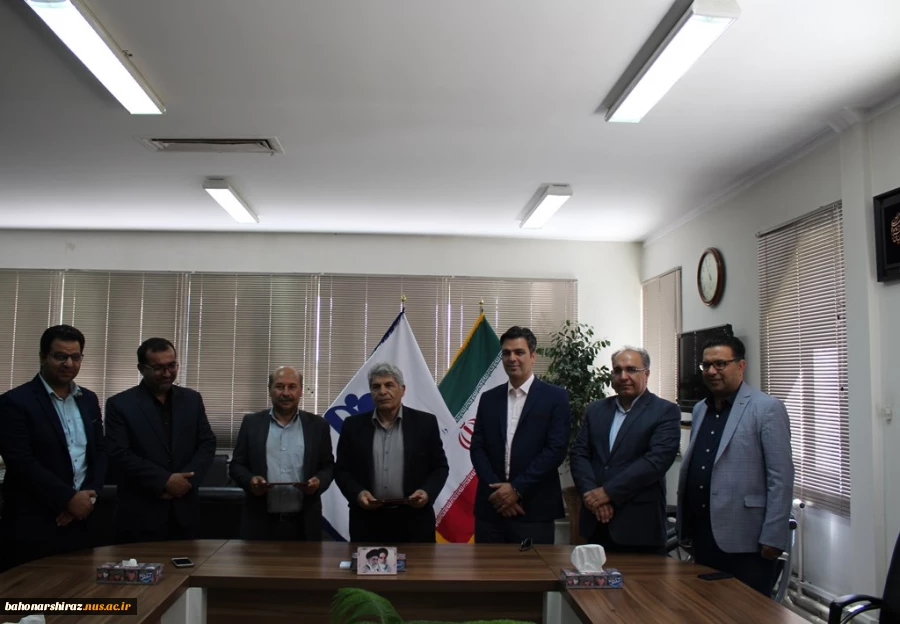 طرح مهندس کارآموز برای نخستین بار در کشور توسط دانشگاه فنی‌وحرفه‌ای فارس اجرایی می‌شود
 2