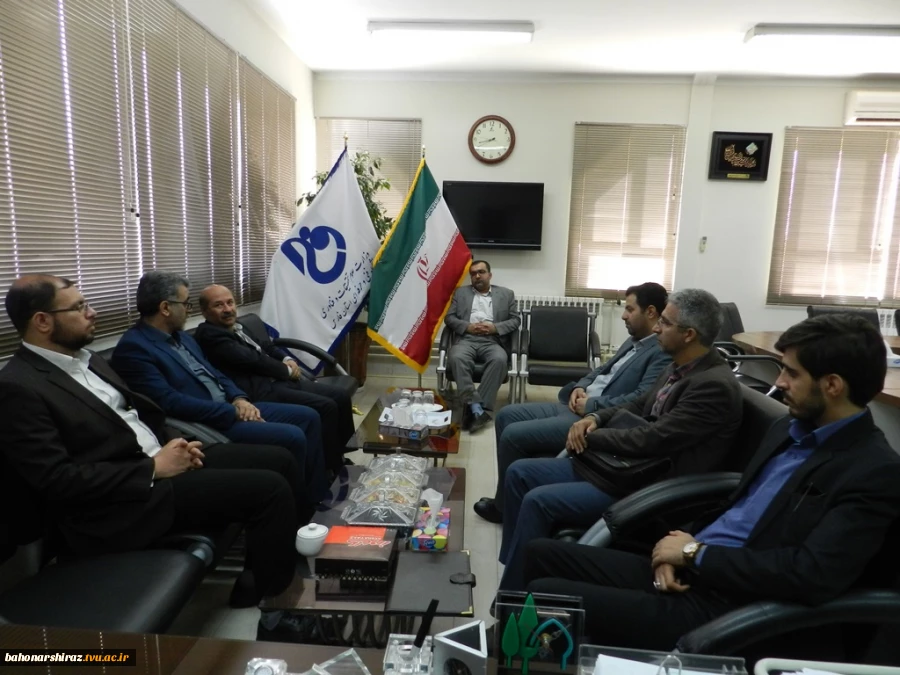گزارش تصویری از مجمع خانه نخبگان بسیج علمی استان فارس  در دانشکده فنی و حرفه ای شهید باهنر شیراز  6