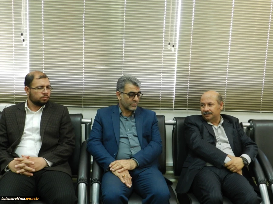گزارش تصویری از مجمع خانه نخبگان بسیج علمی استان فارس  در دانشکده فنی و حرفه ای شهید باهنر شیراز  7