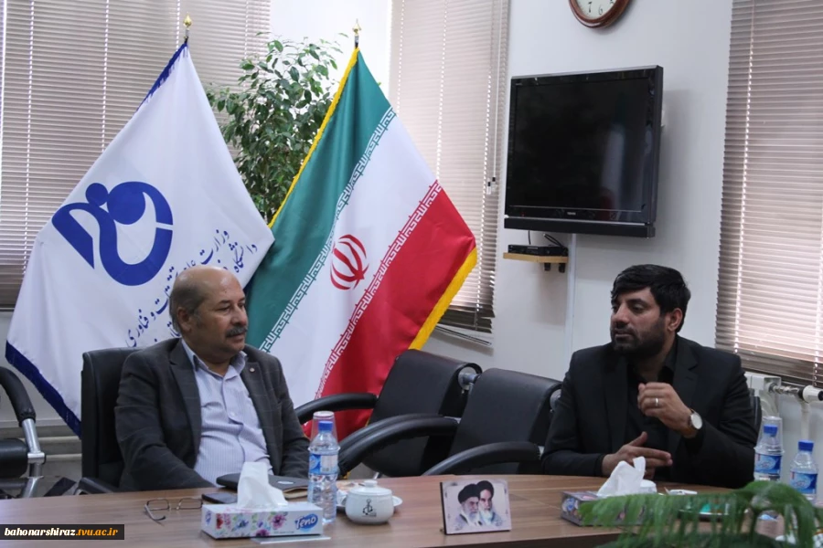در دیدار مسئول بسیج دانشجویی استان فارس با رییس دانشگاه فنی و حرفه‌ای  فارس مطرح شد؛



استفاده از ظرفیت‌های بسیج دانشجویی برای تقویت ارتباط صنعت و دانشگاه فنی و حرفه‌ای 10