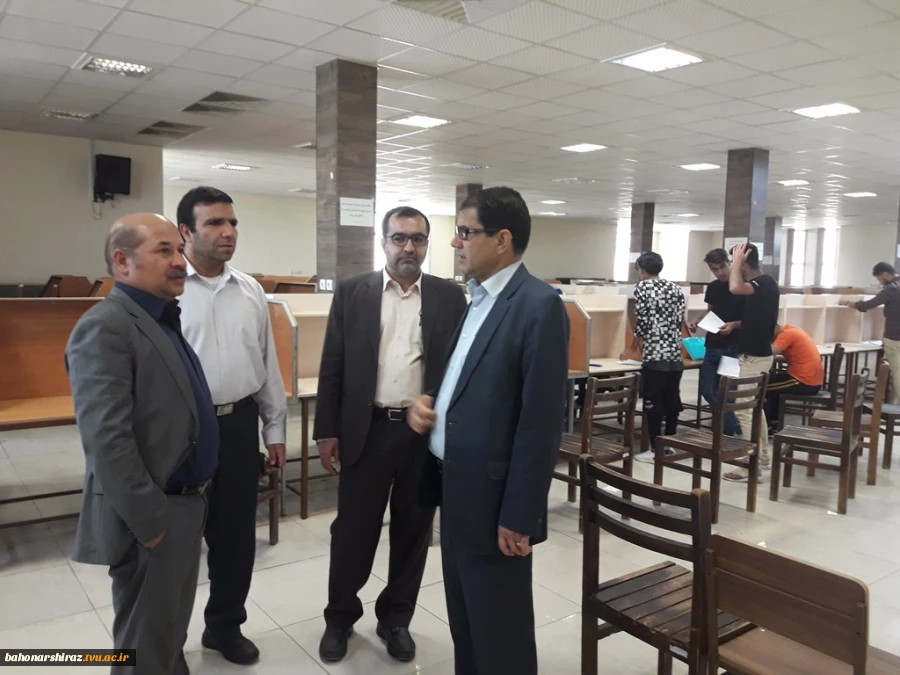گزارش تصویری از ثبت نام دانشجویان در دانشکده شهید باهنر شیراز 11