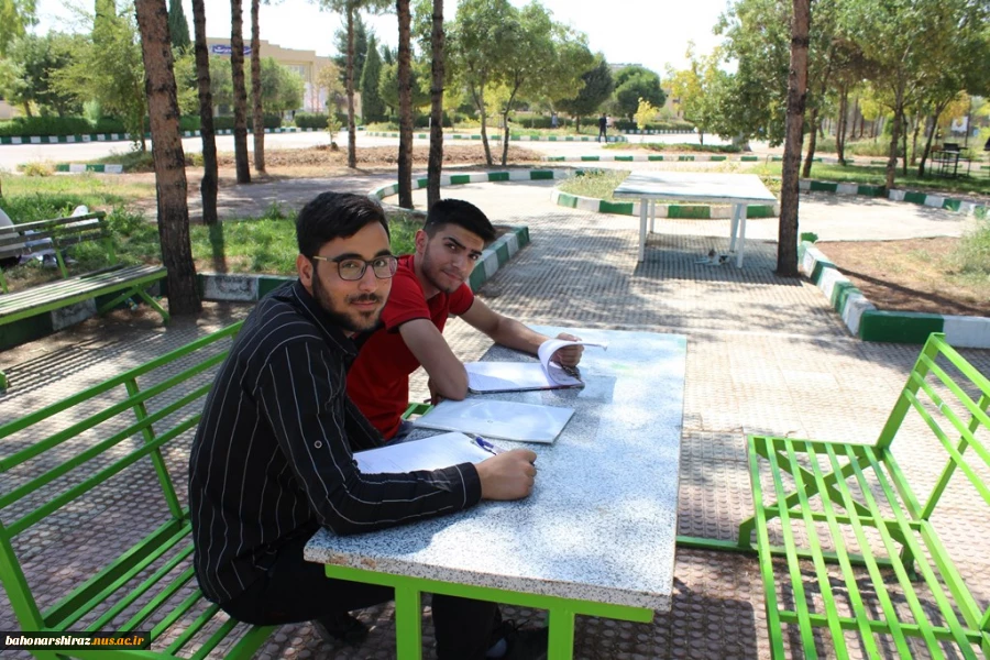 گزارش تصویری از روز پرکار کارکنان دانشکده شهید باهنر شیراز  و ثبت نام دانشجویان کارشناسی  19
