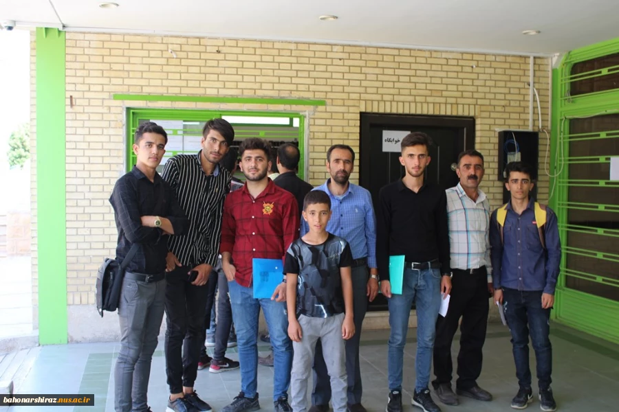 گزارش تصویری از روز پرکار کارکنان دانشکده شهید باهنر شیراز  و ثبت نام دانشجویان کارشناسی  22