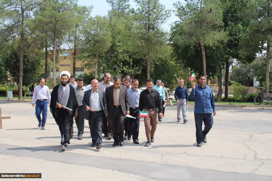 غباروبی قبور مطهر شهید سردار ولی نوری و شهید گمنام در دانشکده شهید باهنر شیراز  3