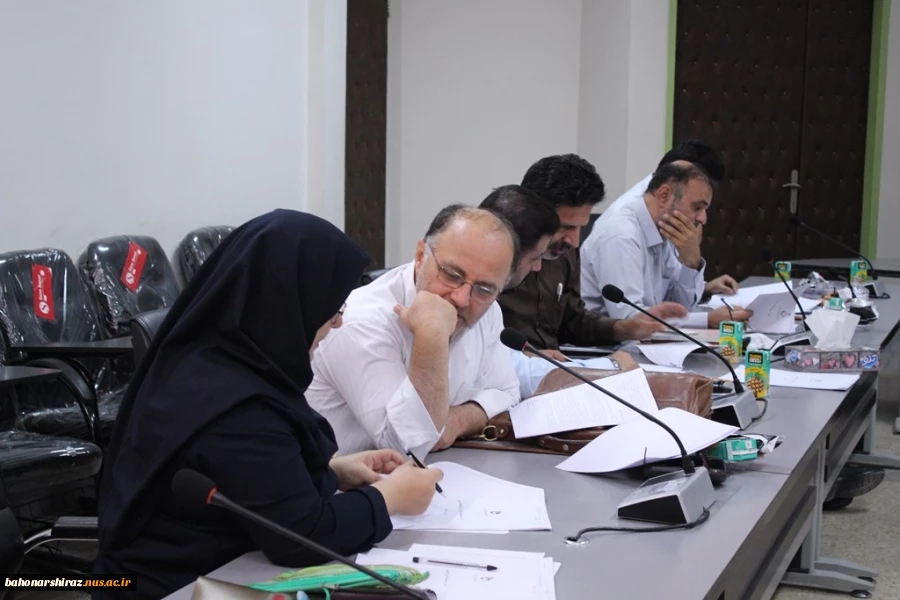 سرپرست معاونت پژوهش و فناوری دانشکده فنی و حرفه ای شهید باهنر شیراز گفت: پس از بررسی طرح های پژوهشی ارائه شده اساتید دانشگاه فنی و حرفه ای فارس، 29 طرح برای ارسال به  دانشگاه فنی و حرفه ای کشور مورد تصویب قرار گرفت.

 2