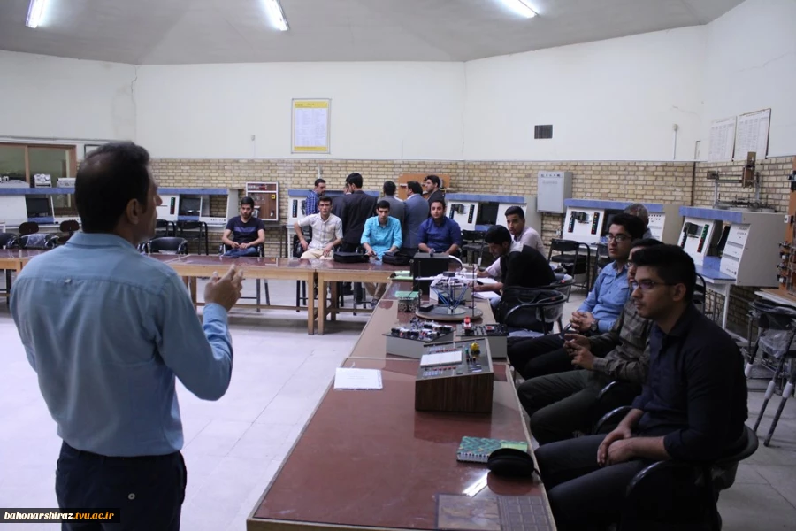 دکتر جامعی رئیس دانشگاه فنی و حرفه ای استان فارس :

دانشگاه فنی و حرفه‌ای فارس و شرکت گاز تفاهم‌نامه همکاری امضاء می‌کنند

 13