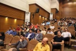 حضور دانشجویان دختر و پسر دانشکده های فنی دختران و شهید باهنر شیراز در آیین بازگشایی دانشگاه های استان فارس 11