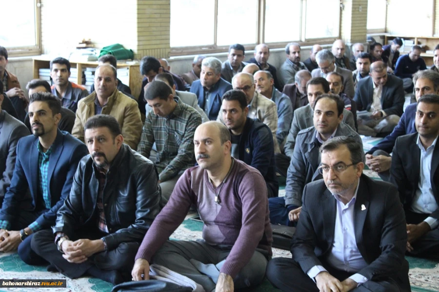 گزارش تصویری جلسه شورای اداری دانشکده شهید باهنر شیراز  4
