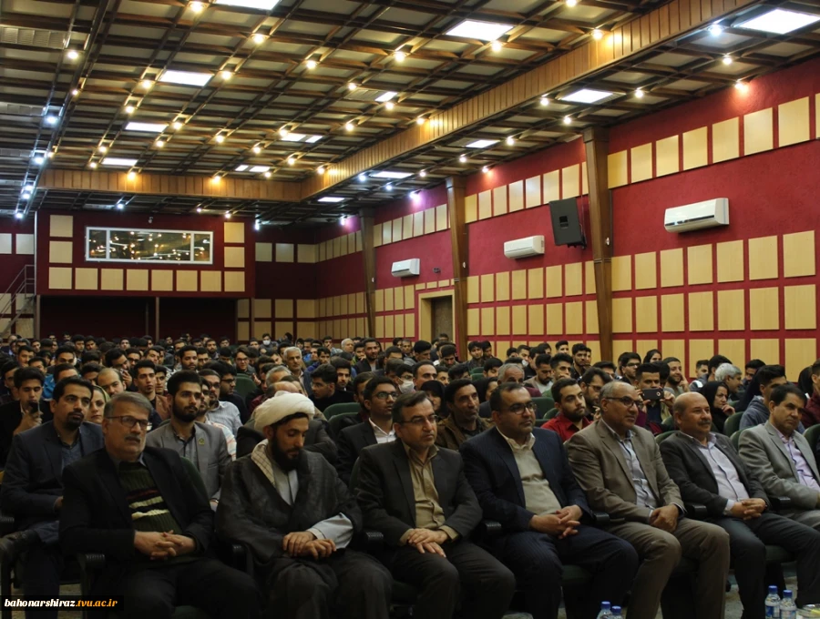 گزارش تصویری مراسم تجلیل از ممتازین دانشکده فنی و حرفه ای شهید باهنر شیراز  15