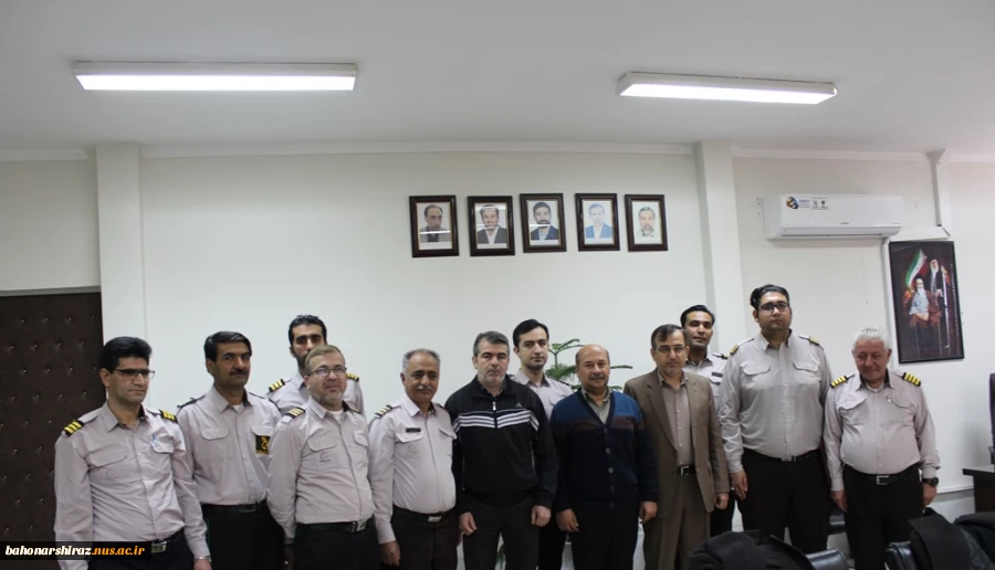 نیروهای حراست و انتظامات دانشکده فنی و حرفه ای فارس تجلیل شدند  13