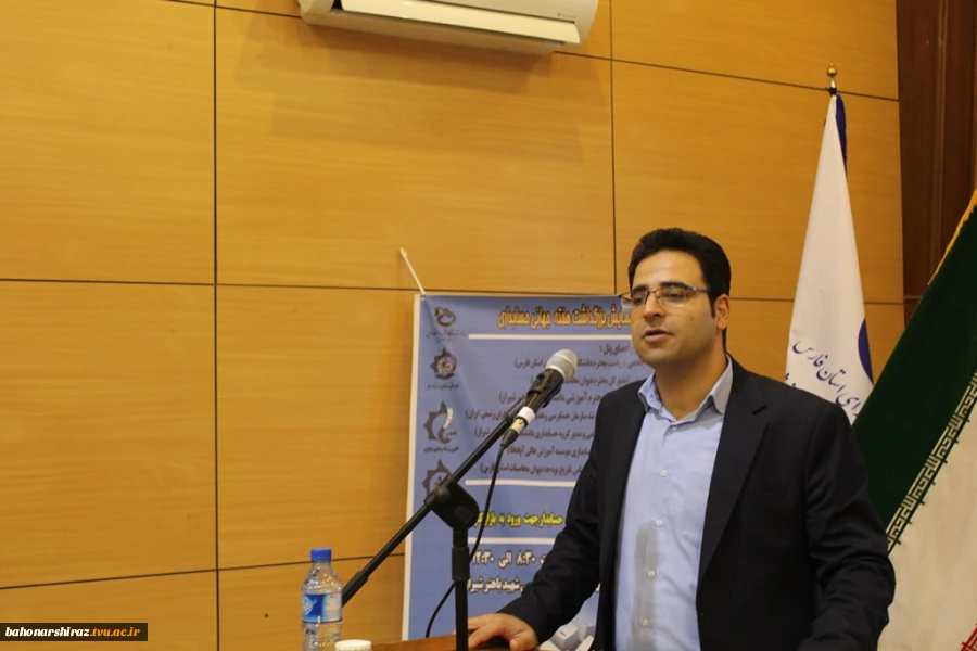 مدیرکل دیوان محاسبات استان فارس:

دانش آموختگان حسابداری دانشگاه فنی و حرفه ای در بازارکار موفق هستند 2