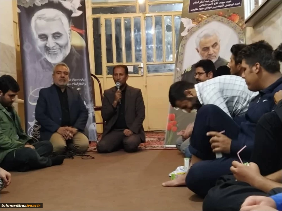 مراسم بزرگداشت و عزاداری سردار سپهبد سلیمانی در 13 دانشکده دانشگاه فنی و حرفه ای فارس + تصاویر
 5