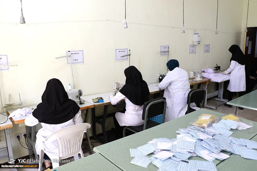 گزارش تصویری از تولید ماسک در دانشکده فنی دختران شیراز  22