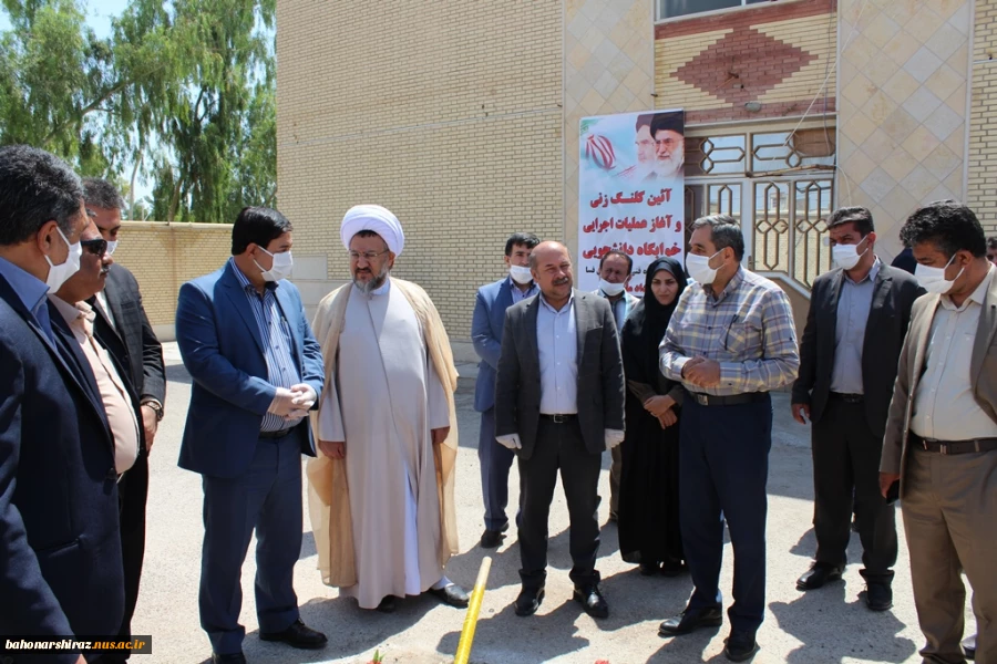 گزارش تصویری از مراسم کلنگ زنی ساخت خوابگاه دانشجویی شهرستان فسا  11