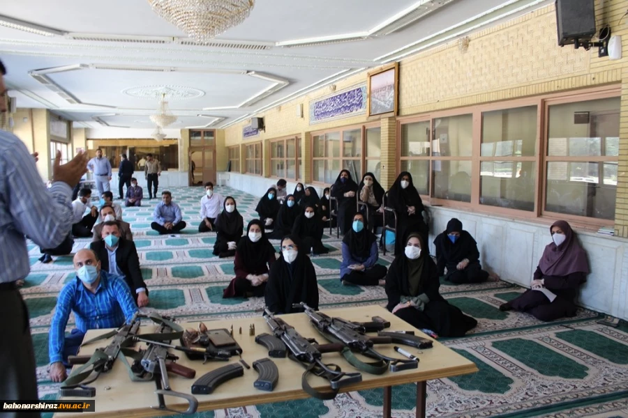 کارگاه آموزشی اسلحه شناسی در دانشکده فنی شهید باهنر شیراز برگزار شد 3