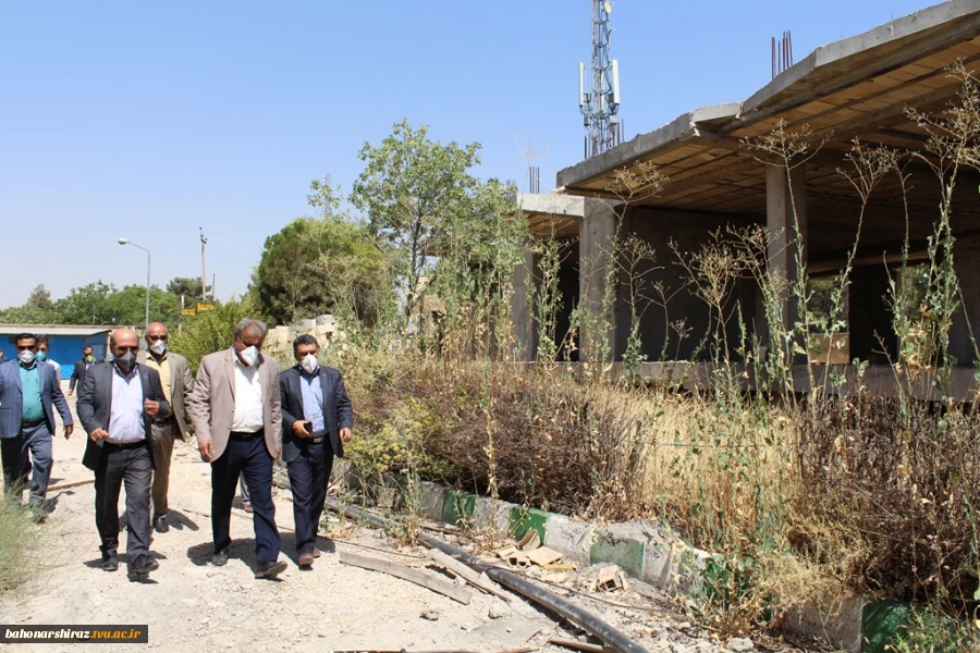گزارش تصویری از بازدید معاون هماهنگی امورعمرانی استانداری فارس  از دانشکده های فنی و حرفه ای  الزهرا(س) و شهید باهنر شیراز 17