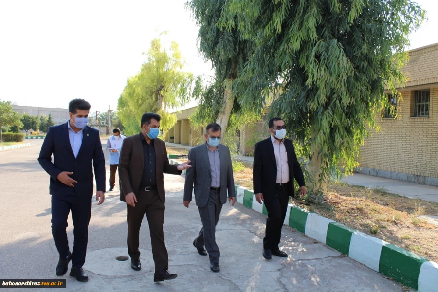 عضو شورای شهر شیراز:

دانشگاه فنی و حرفه‌ای می‌تواند خلا ارتباط صنعت و دانشگاه را برطرف کند 2