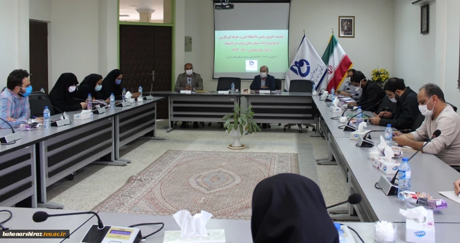 نشست خبری رئیس دانشگاه فنی و حرفه ای استان فارس با موضوع ارائه دستاوردهای دولت در دانشگاه و سال تحصیلی جدید  3
