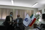 تجلیل رئیس دانشگاه فنی و حرفه ای فارس از مدیر امور شعب بانک تجارت

 11