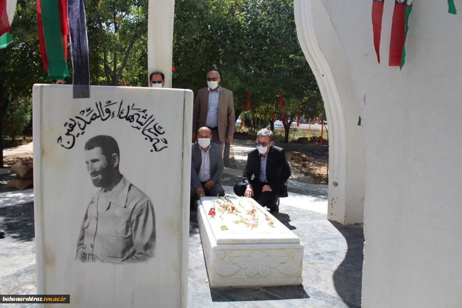 مدیرکل راه و شهرسازی استان فارس در بازدید از دانشکده فنی شهید باهنر:

شاخصه اصلی دانشگاه فنی و حرفه ای، حرفه آموزی در کنار علم آموزی است 4
