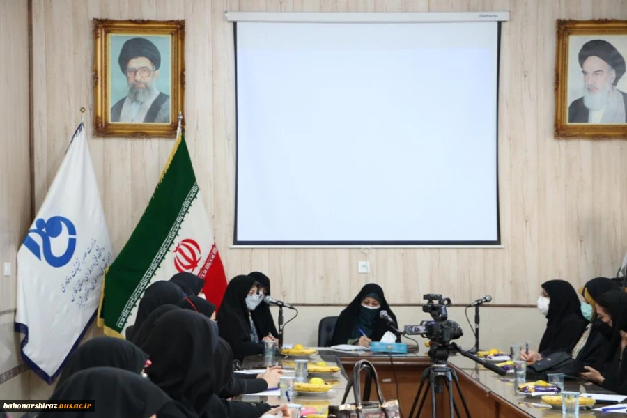 بازدید و حضور معاون محترم رییس جمهور سرکار خانم دکتر از دانشکده فنی و حرفه ای دختران شیراز 3