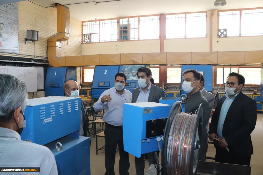 بازدید رئیس سازمان صنعت، معدن و تجارت استان فارس از دانشگاه فنی حرفه ای استان فارس 8