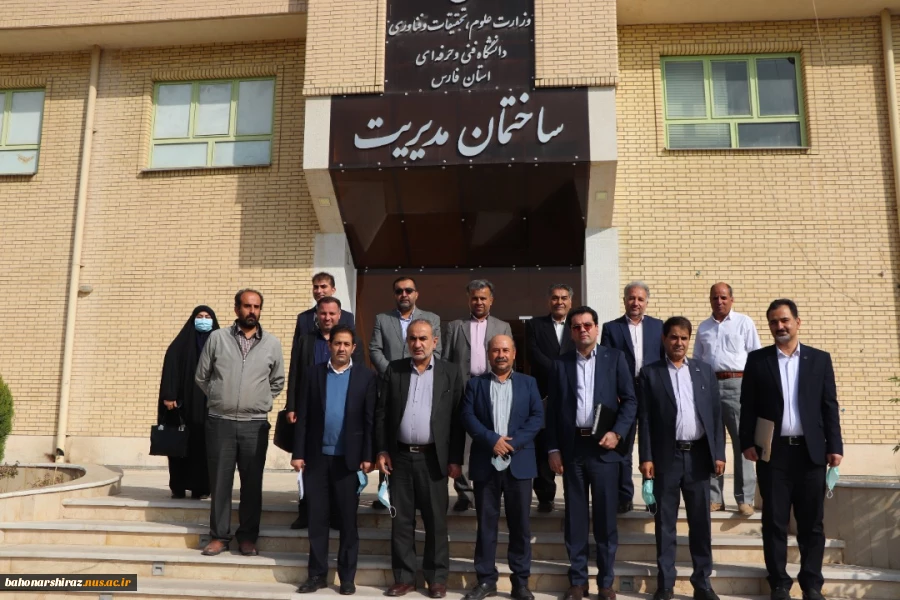 آموزش های مهارتی لازمه ایجاد اشتغال در جامعه است/ آمادگی صنعت گران بزرگ فارس برای اجرای طرح آموزش های دوگانه دانشجویان 2