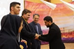 رئیس دانشگاه فنی و حرفه‌ای کشور در اختتامیه پنجمین جشنواره حرکت:
برگزاری جشنواره‌های مختلف در دانشگاه راهی برای استعدادیابی و شکوفایی نبوغ دانشجویان است. 4رئیس دانشگاه فنی و حرفه‌ای کشور در اختتامیه پنجمین جشنواره حرکت:
برگزاری جشنواره‌های مختلف در دانش