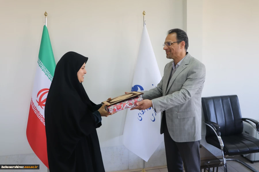 کسب رتبه اول دفتر مشاوره دانشگاه فنی و حرفه ای استان فارس در نخستین جشنواره نشاط 4