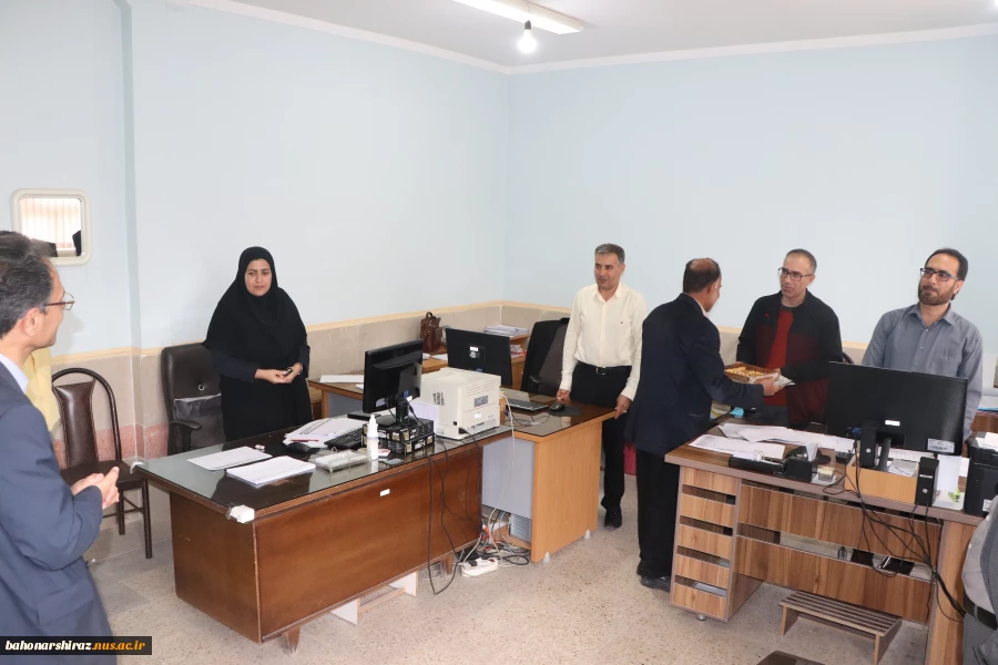تقدیر و تشکر چهره به چهره از کارکنان دانشگاه  9