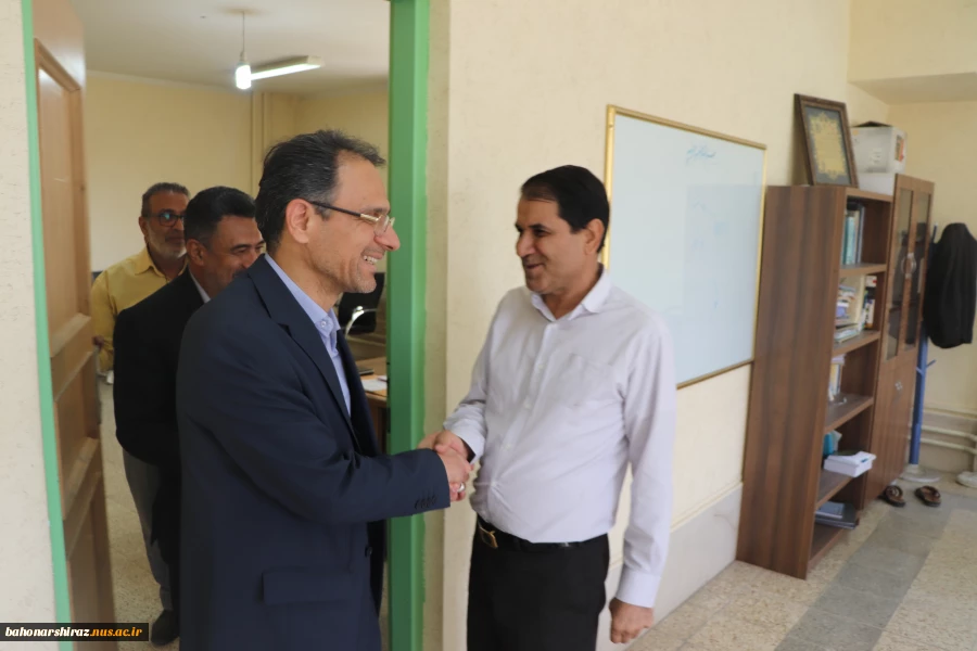 تقدیر و تشکر چهره به چهره از کارکنان دانشگاه  11