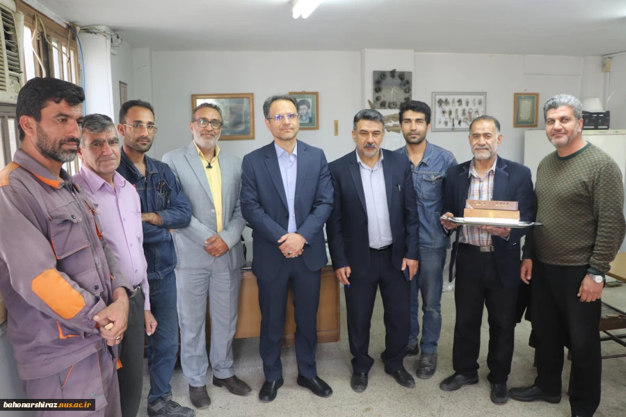تقدیر و تشکر چهره به چهره از کارکنان دانشگاه  16