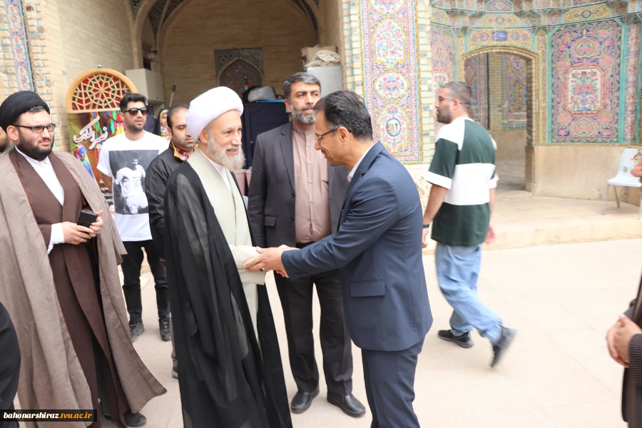 دیدار صمصمی کارکنان دانشگاه فنی و حرفه ای استان فارس با نماینده ولی فقیه در استان فارس 3