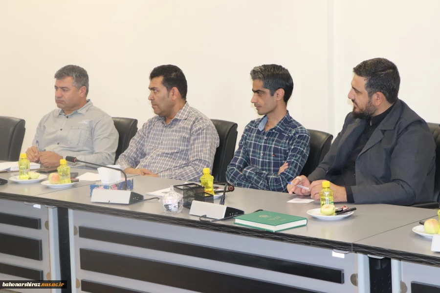 دیدار رئیس دانشگاه فنی و حرفه ای استان فارس با کارکنان این دانشگاه  8
