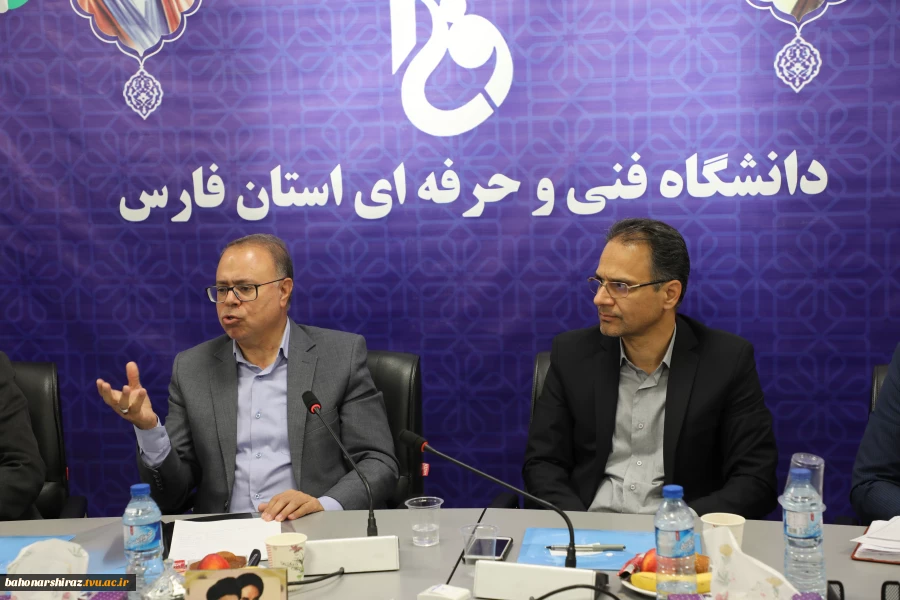دومین جلسه کنسرسیوم اشتغال و مهارت آموزی دانشجویان فارس 5
