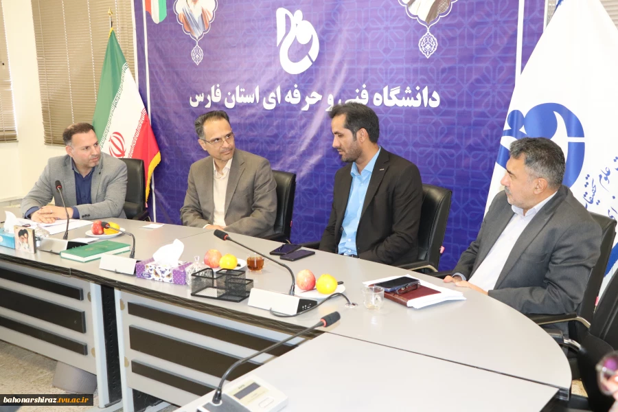 دیدار هیات رئیسه اتحادیه اجرای تاسیسات مکانیکی ساختمان شهر شیراز با رئیس دانشگاه فنی و حرفه ای استان فارس  4