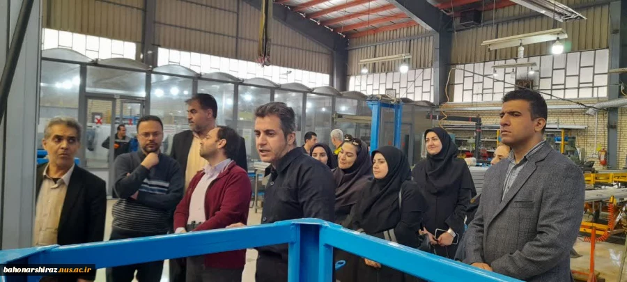 بازدید علمی اساتید و اعضای هیئت علمی و کارکنان دانشگاه ملی مهارت استان فارس در راستای تعامل میان صنعت و دانشگاه و به مناسبت بزرگداشت هفته جهانی کارآفرینی  3