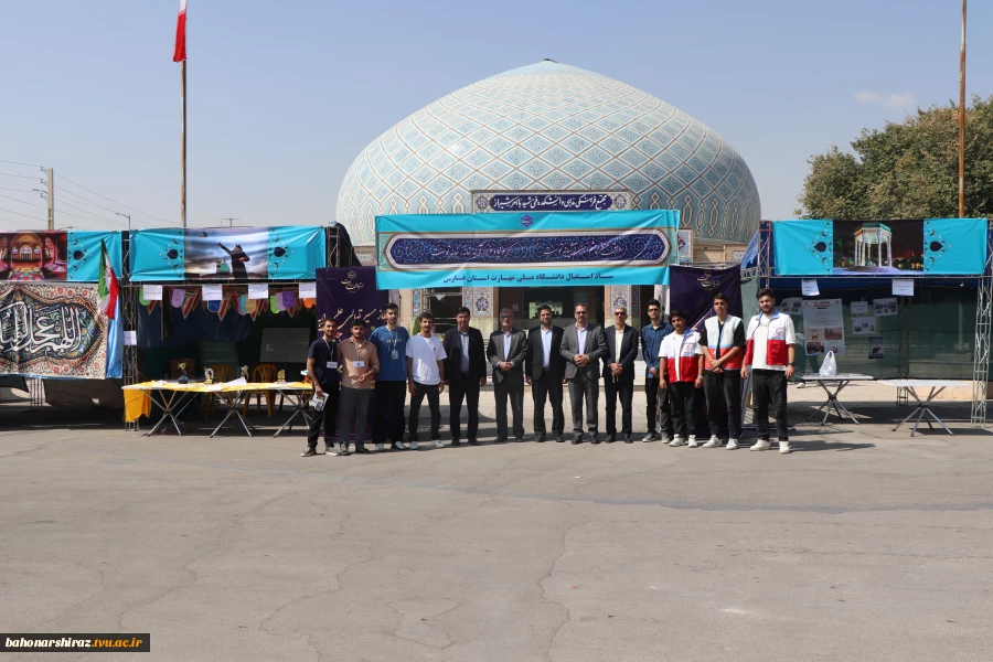 بازدید رئیس دانشگاه ملی مهارت استان فارس از روند ثبت‌نام دانشجویان جدیدالورود 3