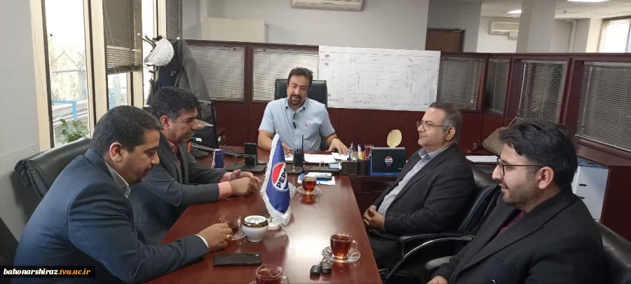 بازدید معاون پژوهشی دانشگاه ملی مهارت استان فارس از کارخانه شیراز دینا ؛ سرآغاز فصلی نوین در توسعه همکاری‌های علمی و مهارتی 6