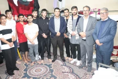 بازدید شبانه رئیس دانشگاه ملی مهارت استان فارس از خوابگاه، سلف‌سرویس و گفت‌وگوی صمیمی با دانشجویان 7