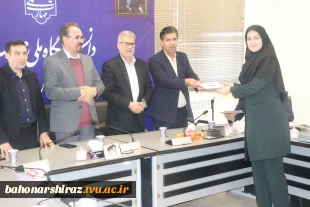 تجلیل از بانوان همکار دانشگاه ملی مهارت استان فارس در آیین گرامیداشت روز زن 7