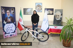 تجلیل از دانشجوی برگزیده در مسابقه گام های طلایی وزارت علوم تحقیقات و فناوری  3