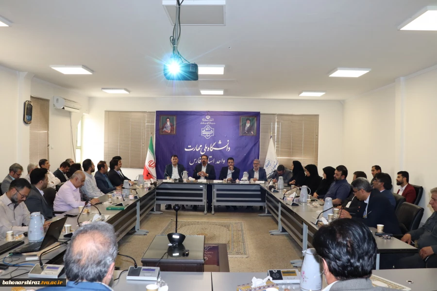 با حضور دکترصادق پور رئیس دانشگاه ملی مهارت فارس برگزار شد؛

آیین تجلیل از سرآمدان دانشگاه ملی مهارت واحد استان فارس 2